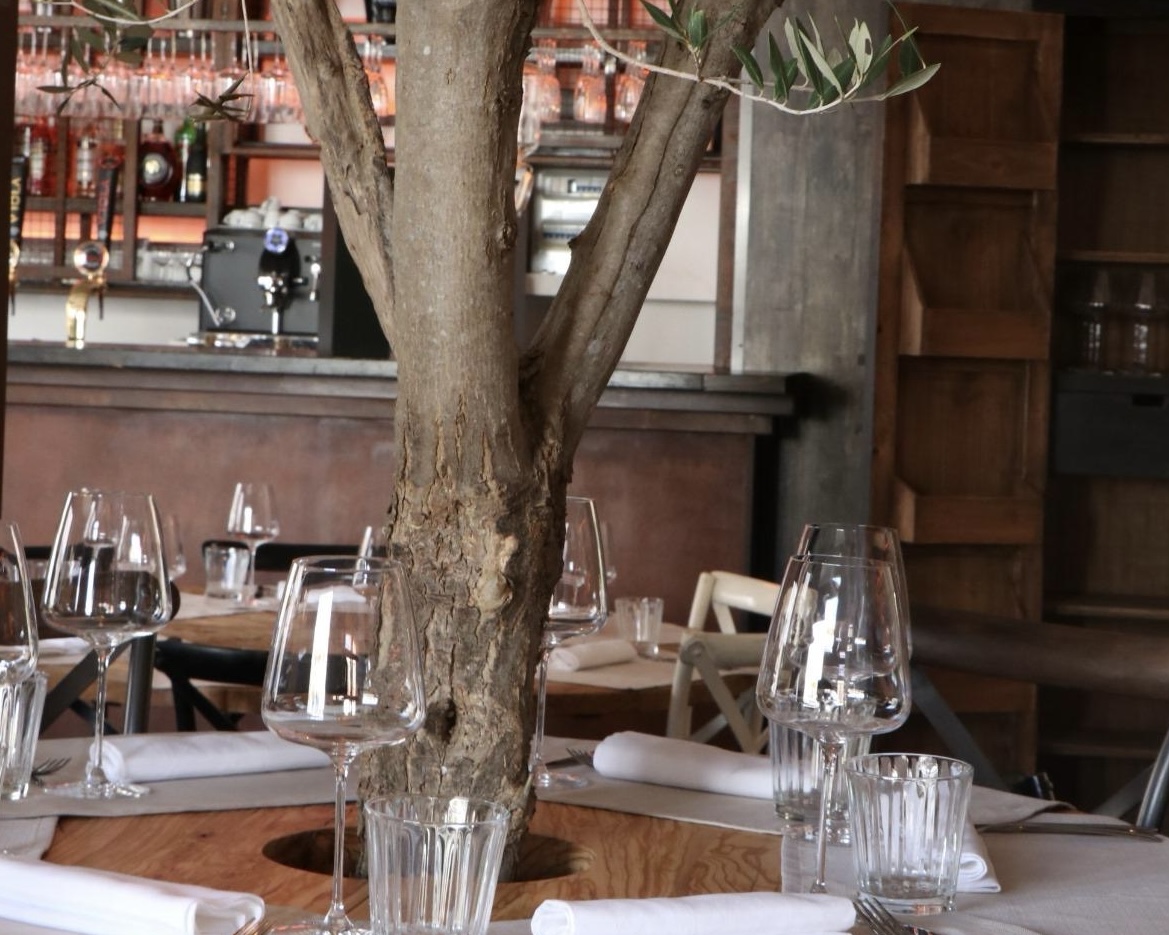 Interni dello steak and fish restaurant Il Bacaro & Zio Pesce a Lecce