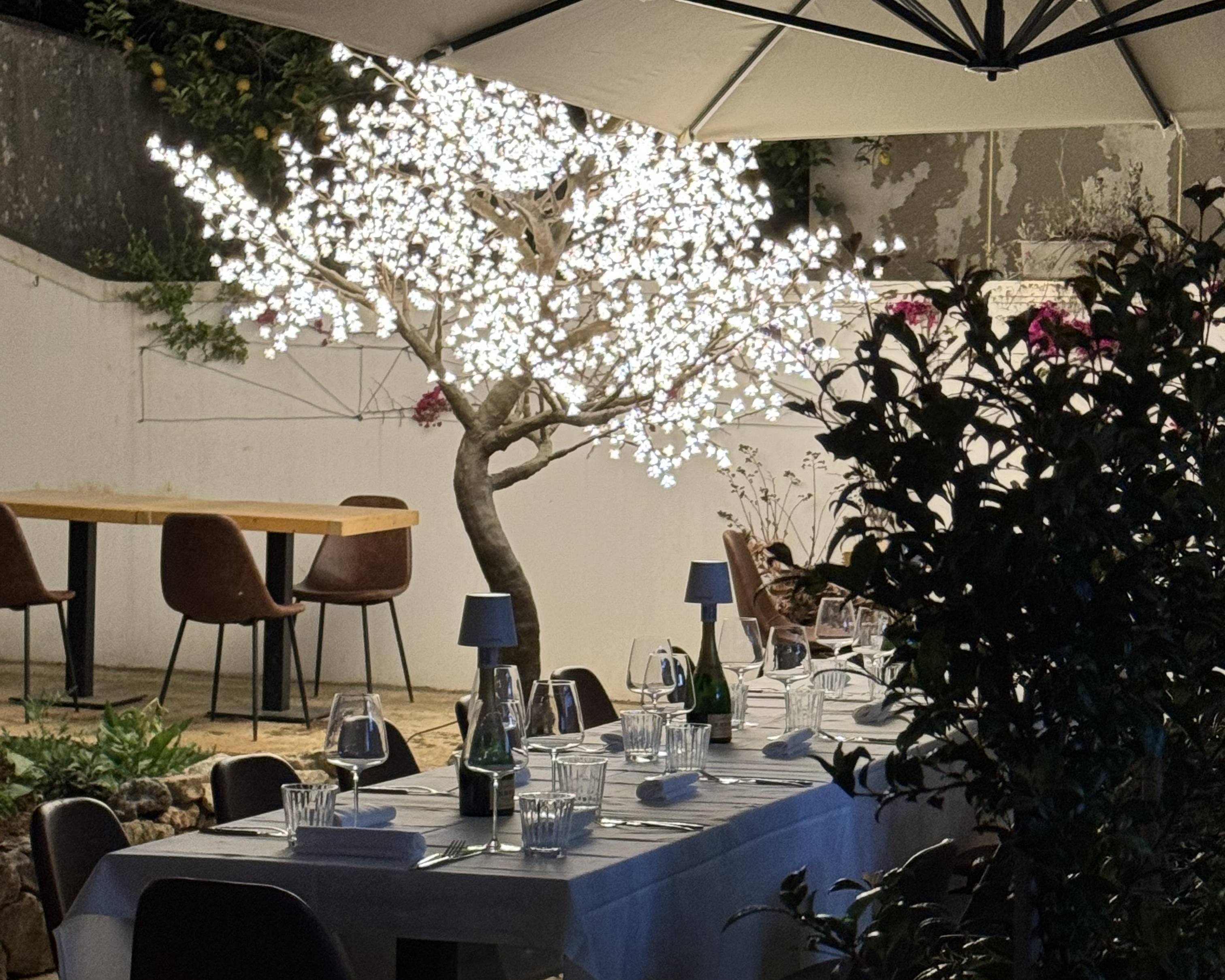 Interni dello steak and fish restaurant Il Bacaro & Zio Pesce a Lecce